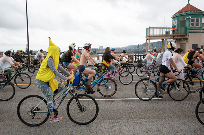 Good Morning, News: Feds Ramp Up Violence in Portland, How Chicago Fights Fascists, and an ICE-y Naked Bike Ride